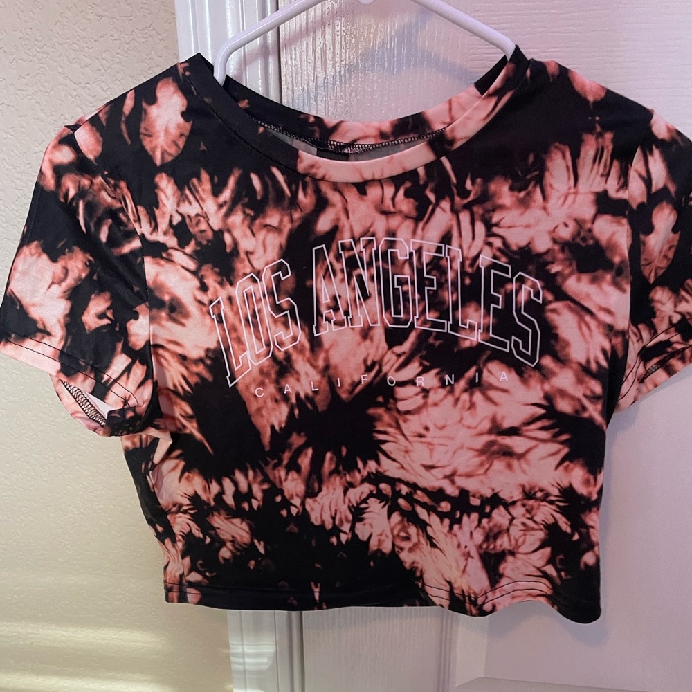 Los Angeles black crop tee